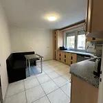 Mit Gemeinschaftsbad *