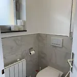 Mit Gemeinschaftsbad *