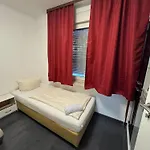 Mit Gemeinschaftsbad ホームステイ *