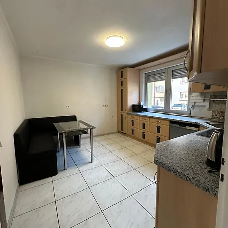 Mit Gemeinschaftsbad *