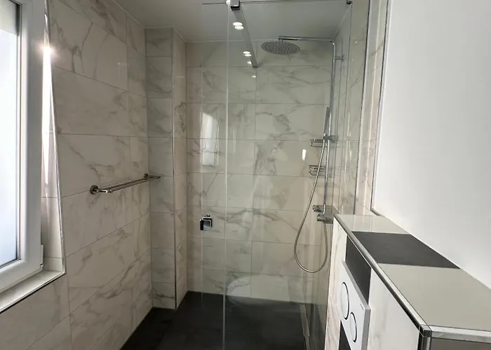 Mit Gemeinschaftsbad *