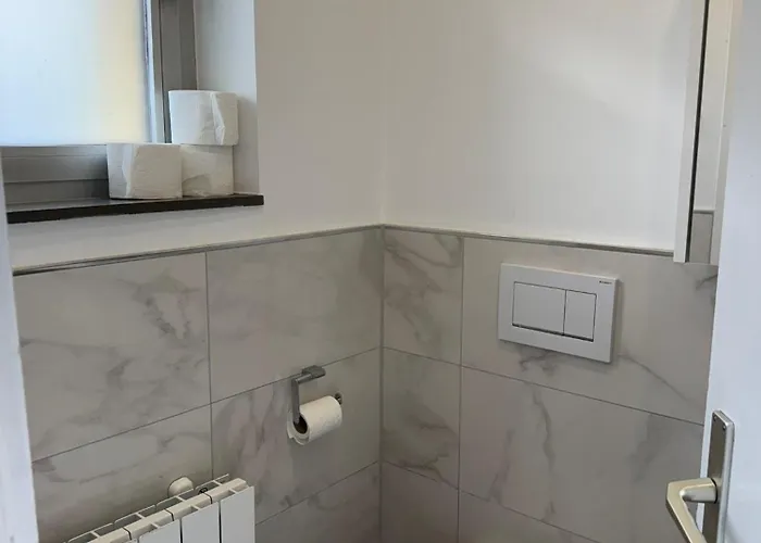 Mit Gemeinschaftsbad *